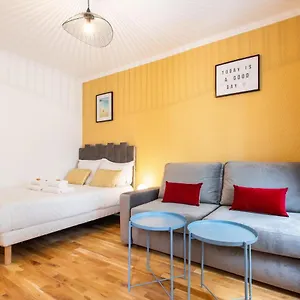 Cozy Studio In The Heart Of Paris